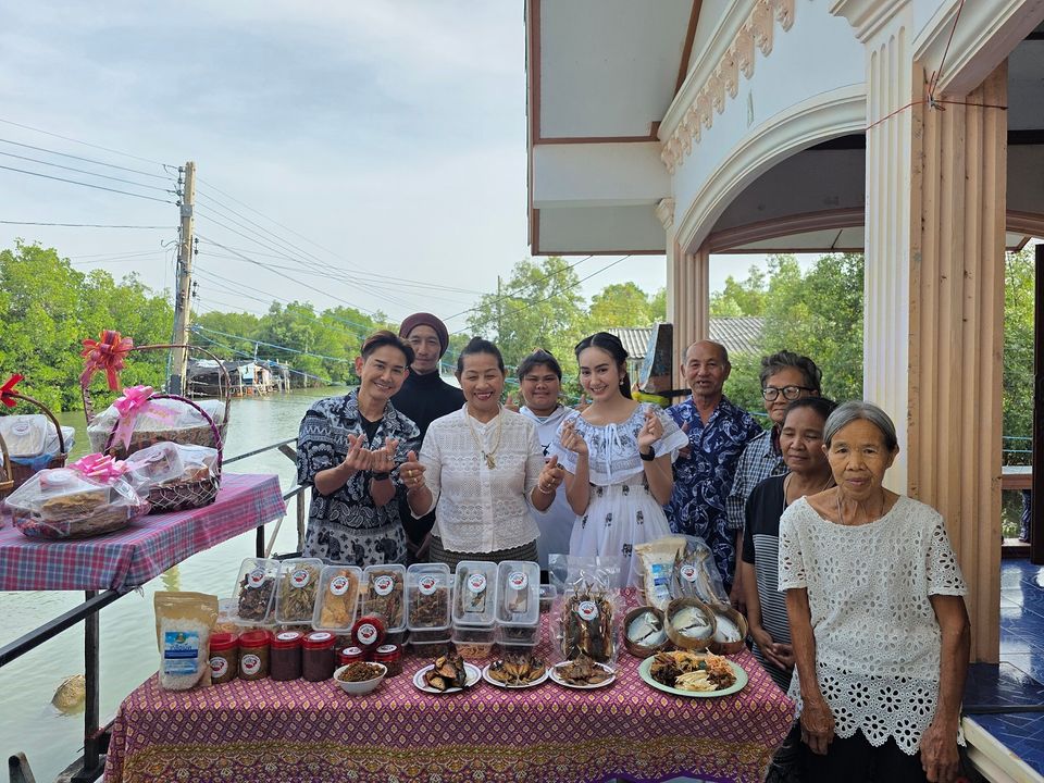 “เอ-แป้ง” บุกสมุทรสงคราม ตามล่าของดีระดับตำนาน “ปลาทูแม่กลอง” ครบสูตรกิน-เที่ยว-ชอป ใน “มิตรรัก ทั่วไทย”   