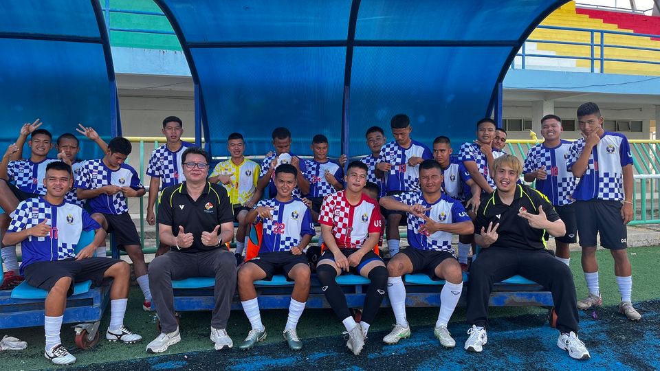 “SPORTS LIFE” บุกสุพรรณบุรีคุยกับ “โคชเบิ้ม นนทพันธ์” จ้อเจาะลึกวงการลูกหนังนักเรียน