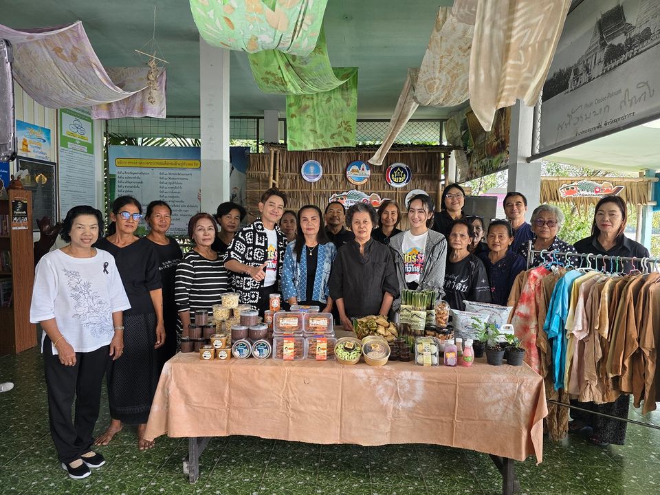 “เอ-แป้ง” พาลุยสมุทรปราการ ชิมของดี 2 วิสาหกิจชุมชน  กุ้งเหยียด-ขนมย่างจากใจ ใน  “มิตรรัก ทั่วไทย”