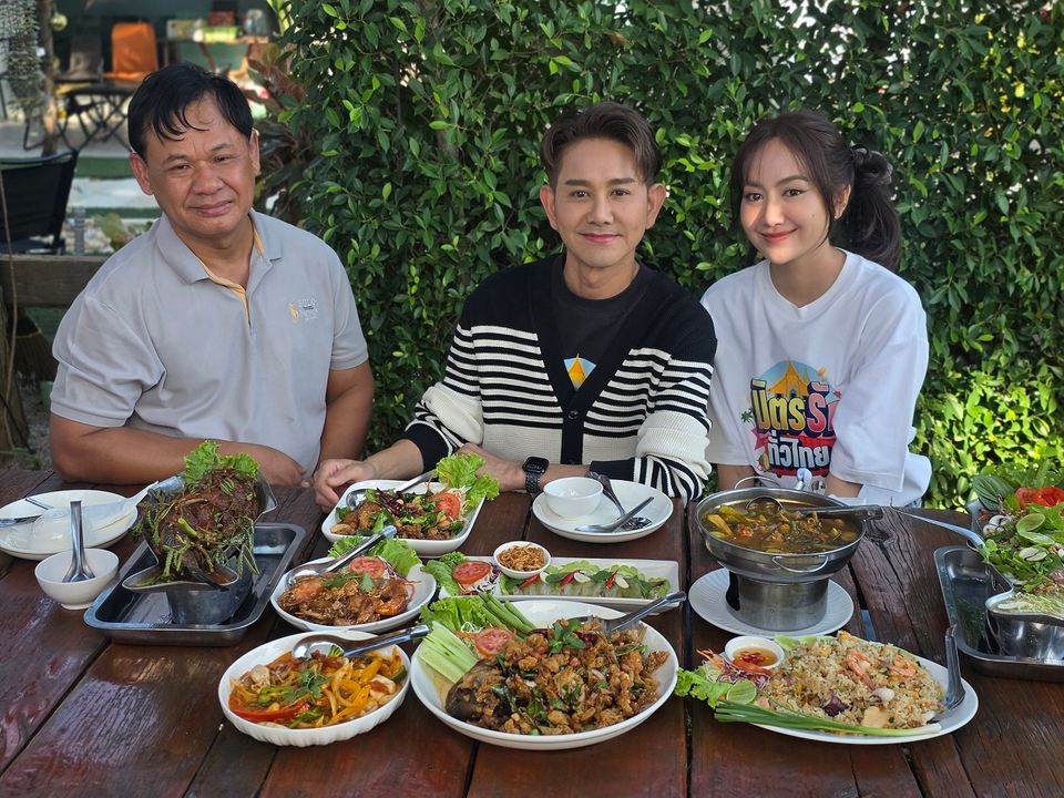 “เอ-แป้ง” ตะลุยฉะเชิงเทรา เปิดพิกัดของดี 2 วิสาหกิจชุมชน  แปรรูปผลไม้เพิ่มมูลค่า ใน “มิตรรัก ทั่วไทย”