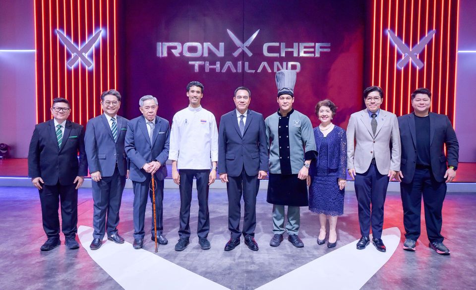 Iron Chef!! เปิดศึกสายอาจารย์เชฟสุดเฟี้ยว  อลหม่าน..โกลาหล “เชฟโน้ต”ท้าวัดพลัง “เชฟอาร์”