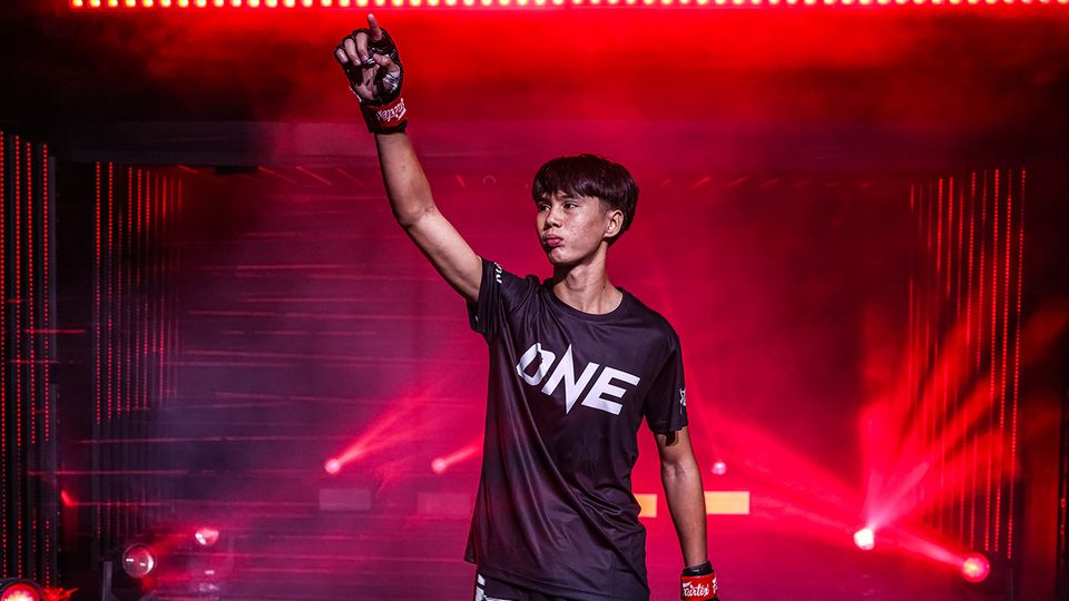 ONE ลุมพินี : ยูนิส อานาน ฟิตล้นถัง หวังถึงน็อก จ้าว เจิงตง
