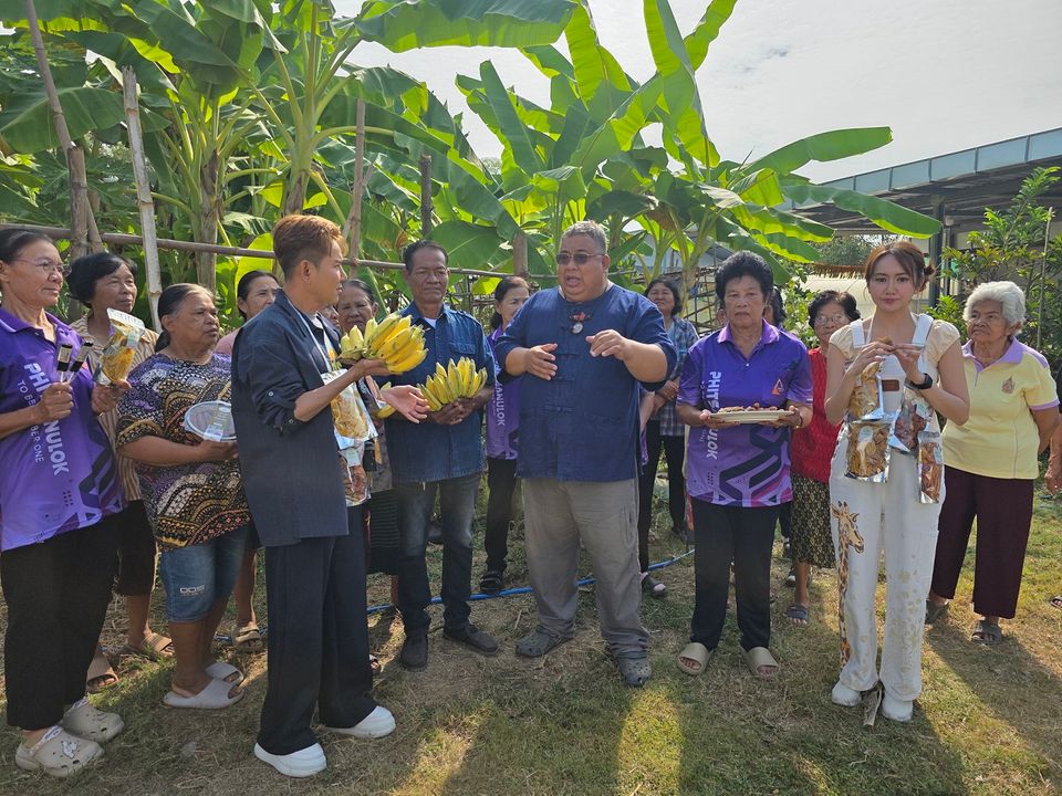 “มิตรรักทั่วไทย” สนุกรับซัมเมอร์  “เอ-แป้ง” พาเที่ยวพิษณุโลก ตามหาของขึ้นชื่อ “กล้วยตากบางกระทุ่ม”