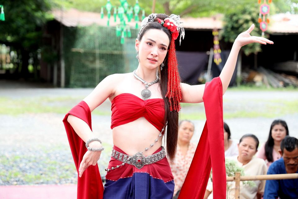 “บ้านนางรำ” ฟาดดราม่าโดนใจ ทำเรตติงพุ่ง  “แอนน่า” ปลื้มกระแสแรง ชวนลุ้นพีคขึ้นทุกตอน