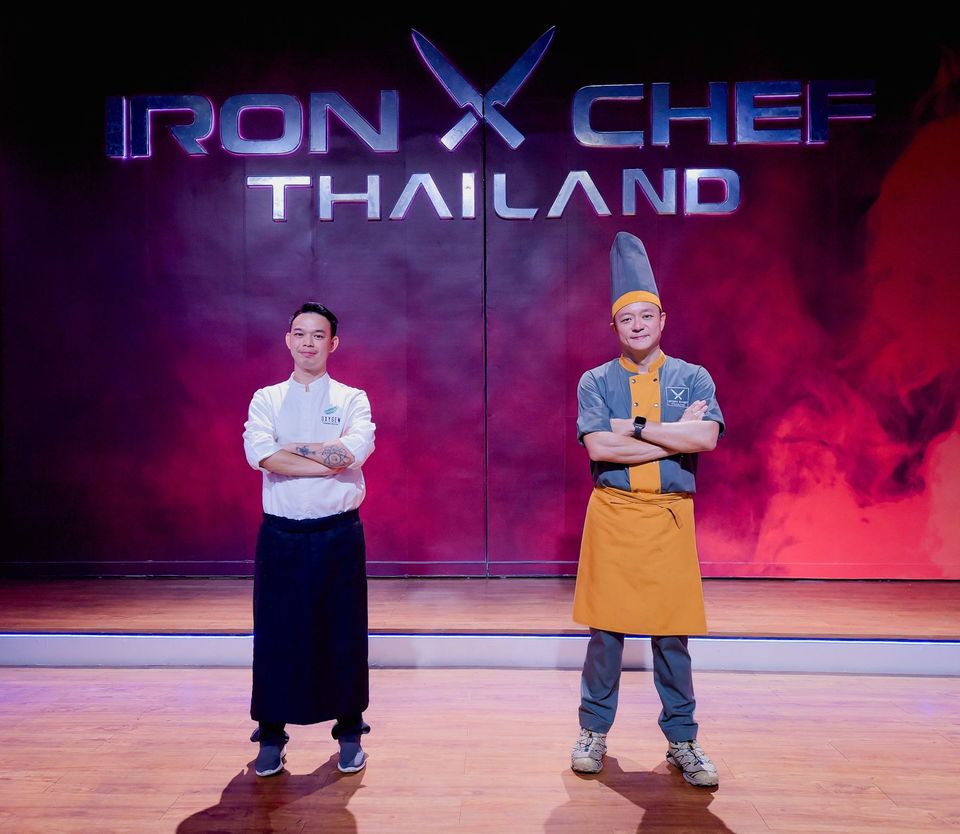 Iron Chef !! เดือดนรกแตก ..ครัวลุกเป็นไฟ   “เชฟอาร์ม” เปิดเกมลุก เทหมดหน้าตักดวล “เชฟพฤกษ์”      
